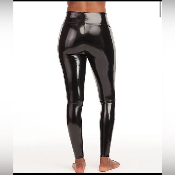 Spanx Faux Patent Leather Leggings in Classic Black Size S - Picture 10 of 16